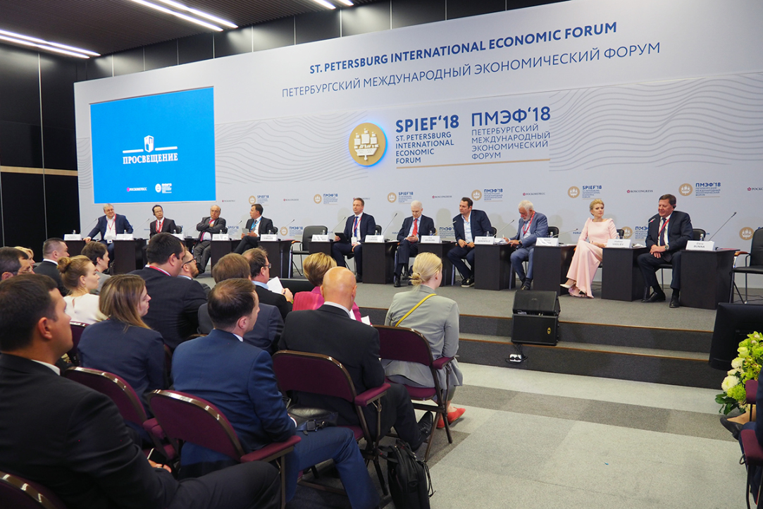 Families and Private Investors Ready to Invest in Education Illustration for news: Families and Private Investors Ready to Invest in Education