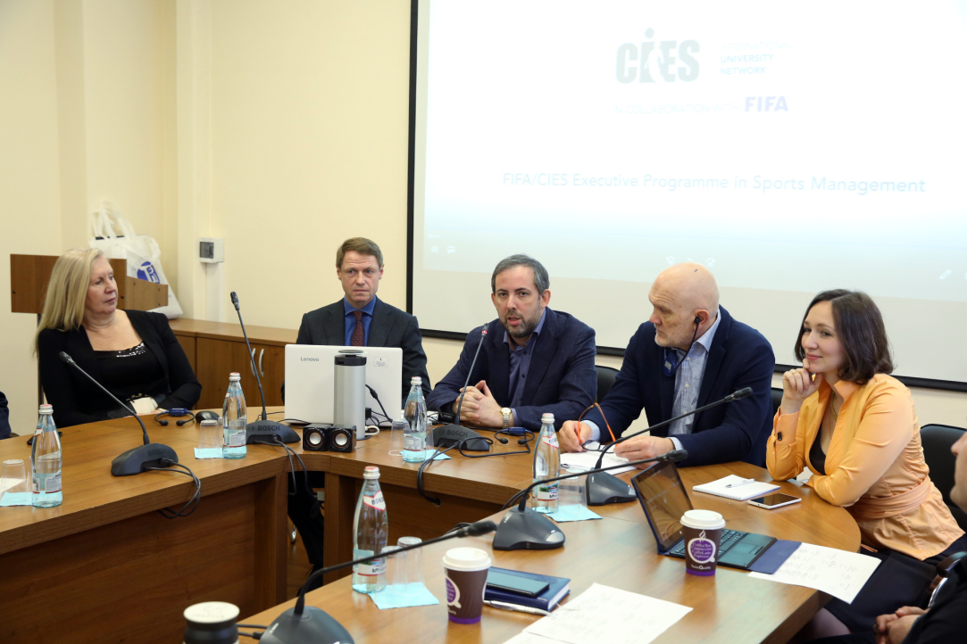 Graduate of HSE FIFA/CIES Programme in Sports Management Appointed Head Coach of FC Spartak Moscow Illustration for news: Graduate of HSE FIFA/CIES Programme in Sports Management Appointed Head Coach of FC Spartak Moscow