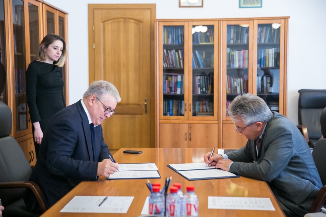 HSE University Signs Cooperation Agreement with Russian Academy of Sciences Illustration for news: HSE University Signs Cooperation Agreement with Russian Academy of Sciences