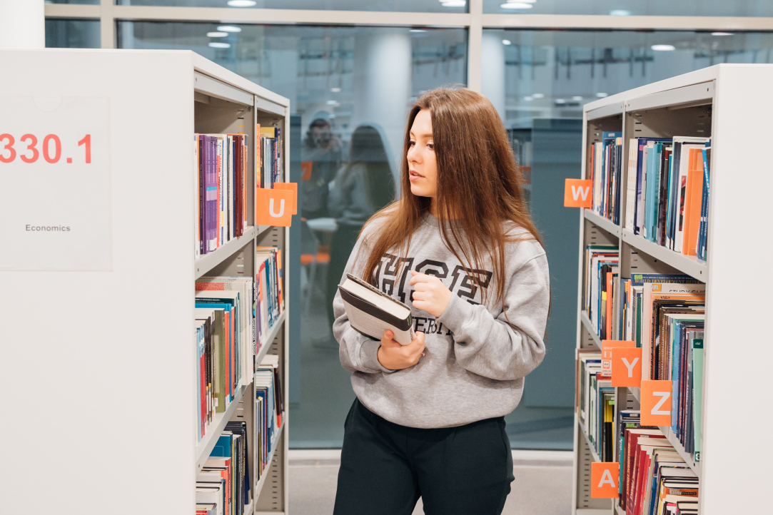 Prospective Students Can Now Attend HSE Master’s Programme Lectures Online Illustration for news: Prospective Students Can Now Attend HSE Master’s Programme Lectures Online