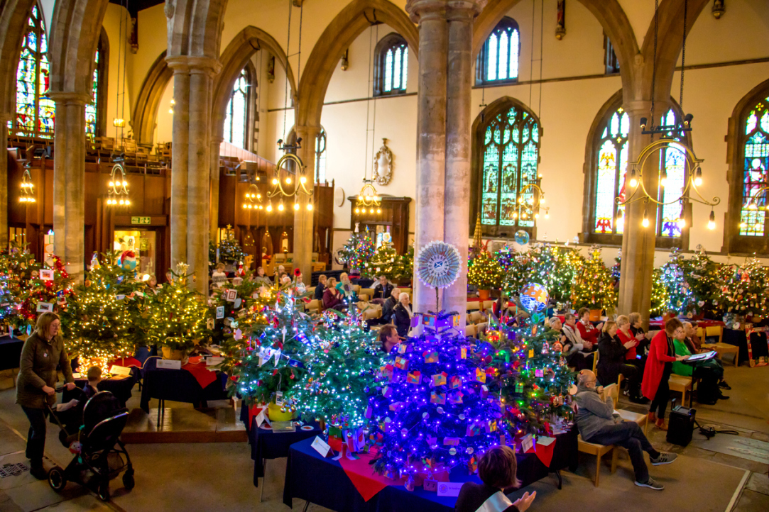 Let’s Play Some Christmas Music: How Carols Differ from Noëls Illustration for news: Let’s Play Some Christmas Music: How Carols Differ from Noëls