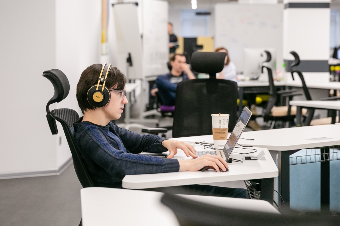 HSE University and Skyeng Start Exploring Online Education Together Illustration for news: HSE University and Skyeng Start Exploring Online Education Together