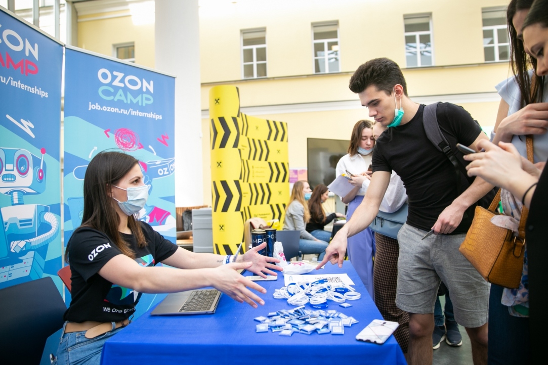 From Unilever to Megafon: HSE University Holds Another Career Marathon Illustration for news: From Unilever to Megafon: HSE University Holds Another Career Marathon