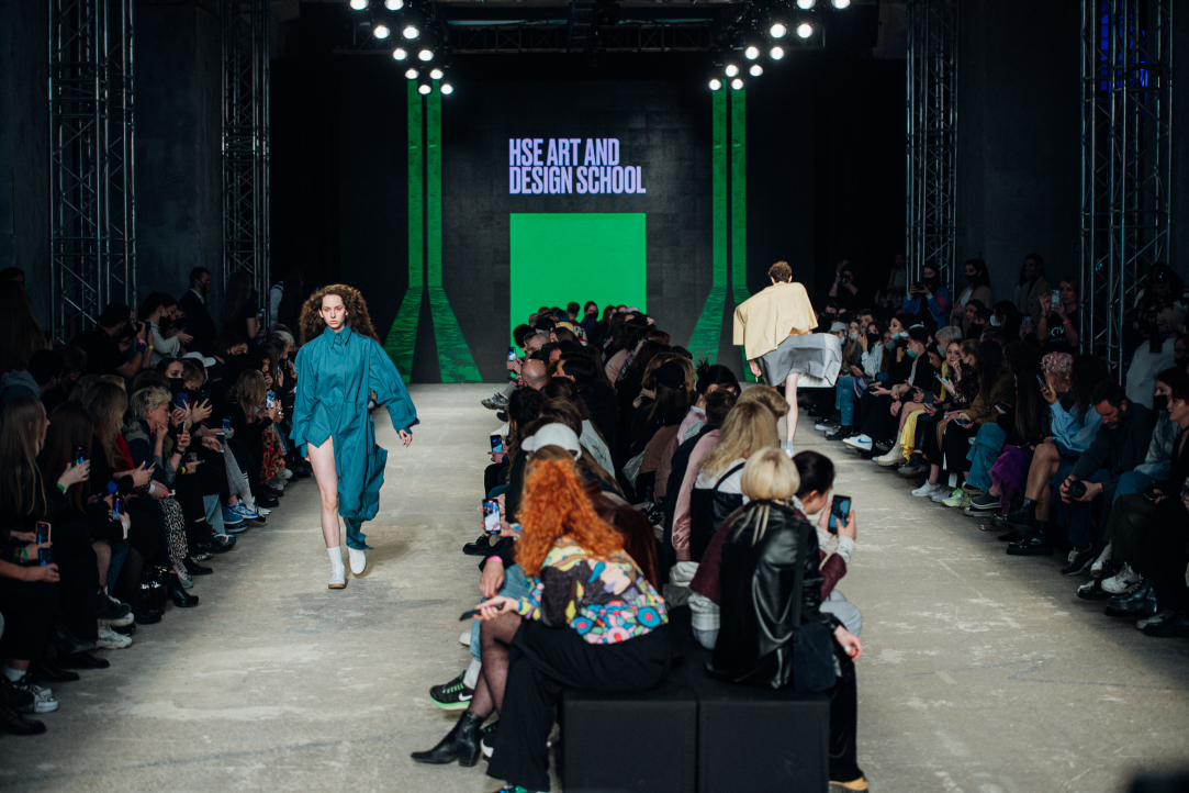 New Borders: HSE Art and Design School Students Participate in Mercedes-Benz Fashion Week Russia Illustration for news: New Borders: HSE Art and Design School Students Participate in Mercedes-Benz Fashion Week Russia