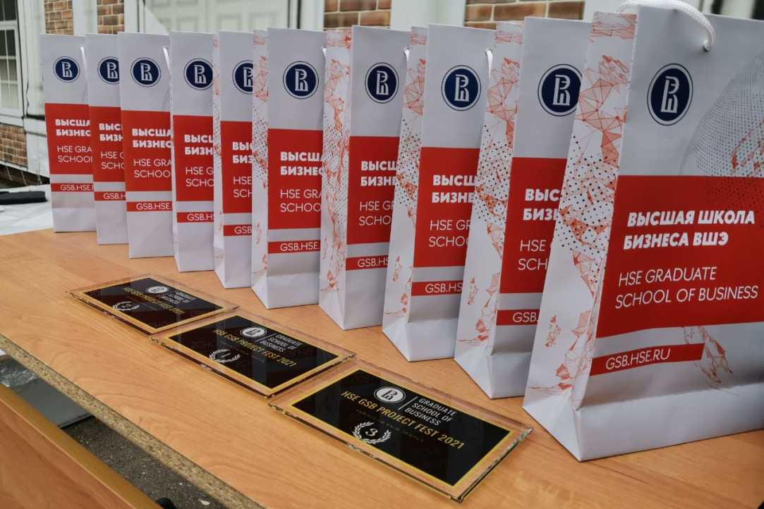 Graduate School of Business Holds First Project Fest Illustration for news: Graduate School of Business Holds First Project Fest