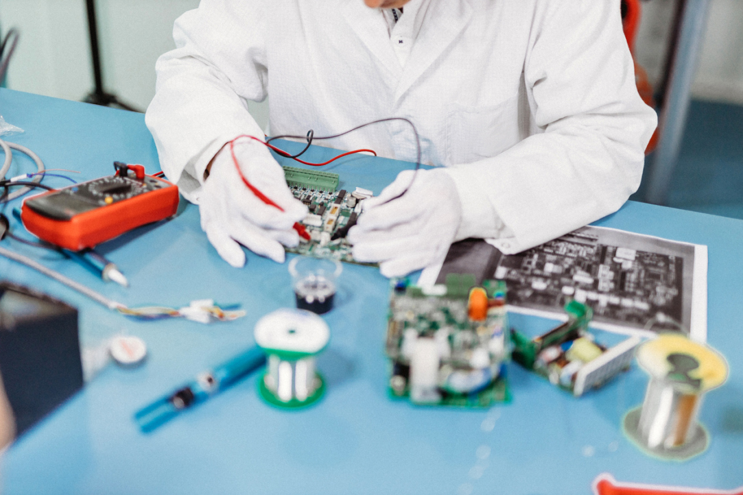 Chemists Suggest Using Polymeric Ionic Liquids in Supercapacitors Illustration for news: Chemists Suggest Using Polymeric Ionic Liquids in Supercapacitors
