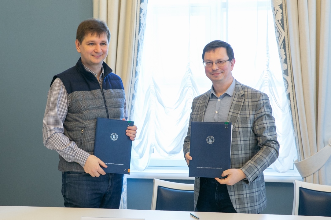 HSE University and Tinkoff Sign Strategic Partnership Agreement Illustration for news: HSE University and Tinkoff Sign Strategic Partnership Agreement