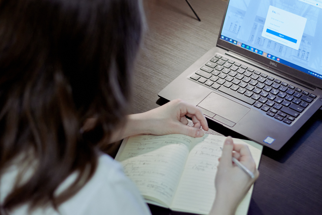 ‘Online Programmes Are Part of HSE’s Large Educational Environment’ Illustration for news: ‘Online Programmes Are Part of HSE’s Large Educational Environment’