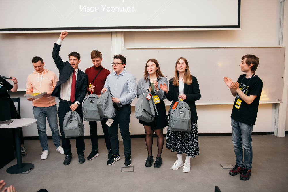 Over 7,000 Students Take Part in Data Analysis National Olympiad Illustration for news: Over 7,000 Students Take Part in Data Analysis National Olympiad