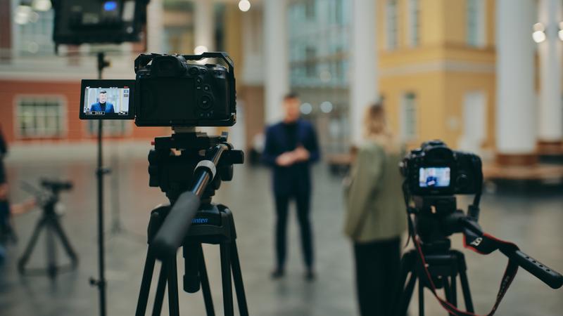 Иллюстрация к новости: Проекты PR-блока НИУ ВШЭ вошли в шорт-листы престижных премий