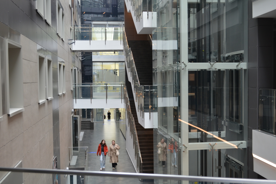 Faculty of Economic Sciences Holds Webinar for Master’s Applicants Illustration for news: Faculty of Economic Sciences Holds Webinar for Master’s Applicants