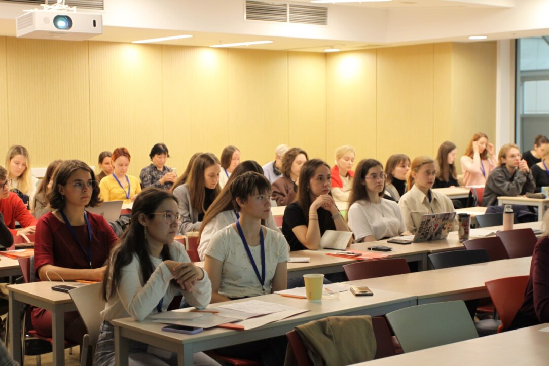 HSE University Holds 10th Summer School ‘Eye-tracking in the Lab and Beyond’ Illustration for news: HSE University Holds 10th Summer School ‘Eye-tracking in the Lab and Beyond’