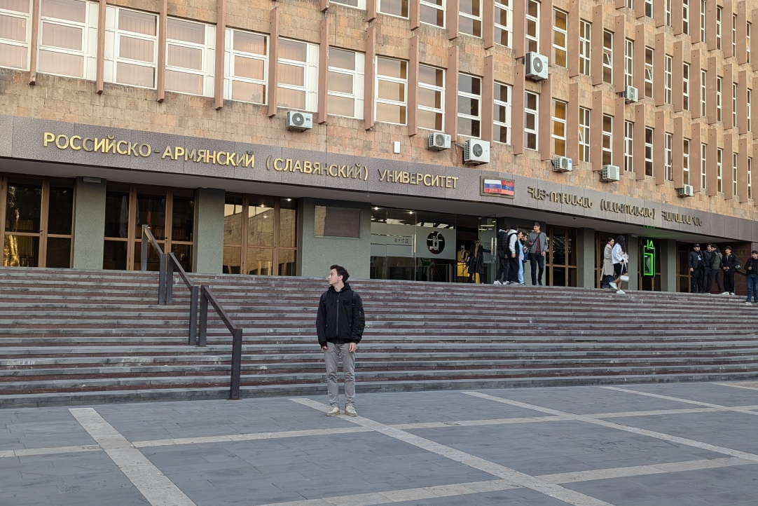 A Dorm in a Palace, Tests without Grades, and Immersion in ML: Studies in Armenia under an HSE Mobility Programme Illustration for news: A Dorm in a Palace, Tests without Grades, and Immersion in ML: Studies in Armenia under an HSE Mobility Programme